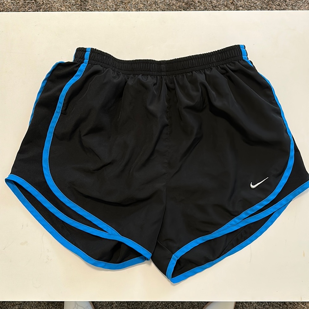 Women’s Nike Tempo Dri-Fit Shorts